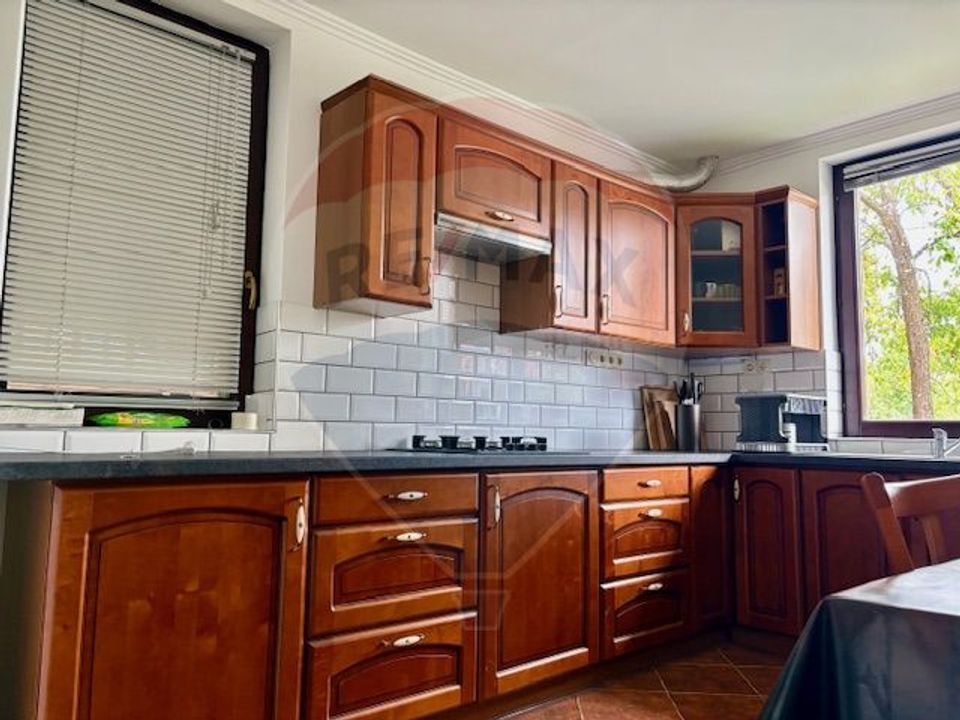 4 room House / Villa for sale