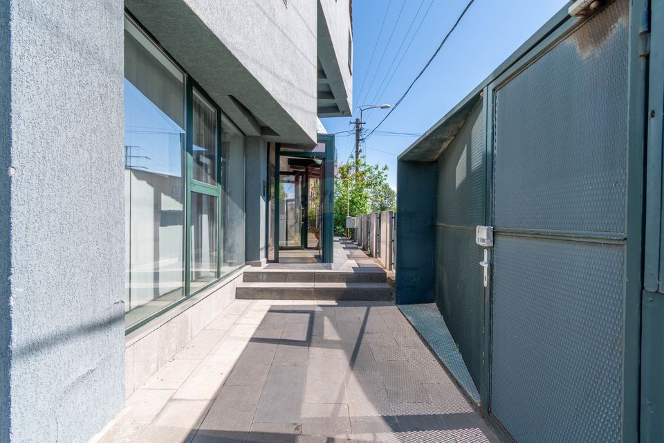 311sq.m Office Space for sale, Semicentral area