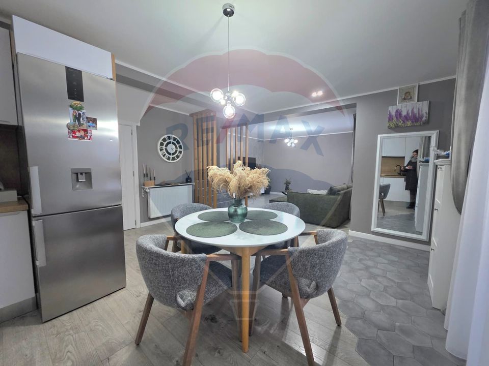 Casa noua Strada Aviatorilor Medias