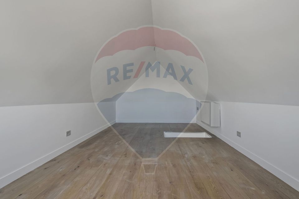 Modern villa with premium finishes, 5 rooms in Tunari - Amber Forest