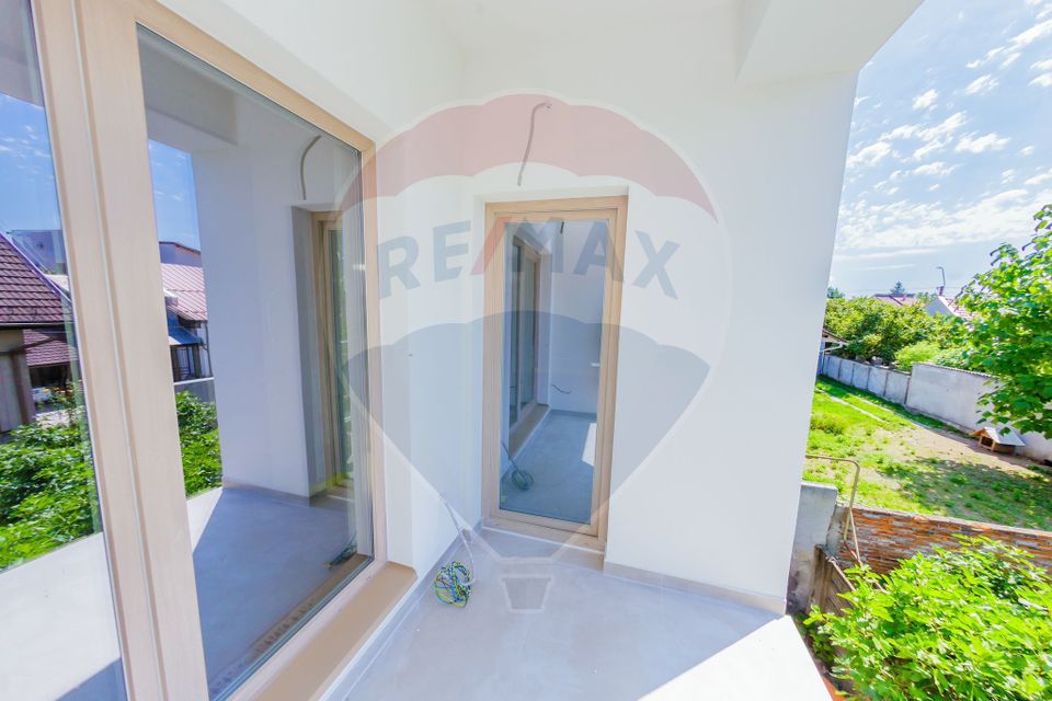 APARTAMENTE NOI DE VANZARE