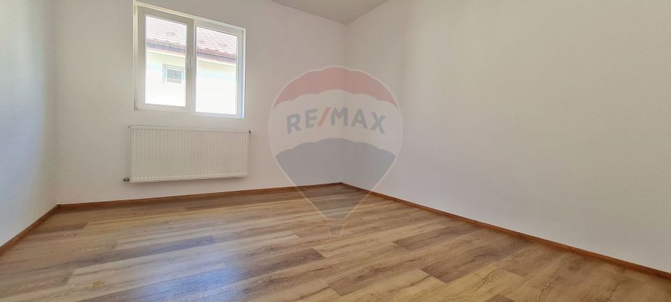 4 room House / Villa for sale