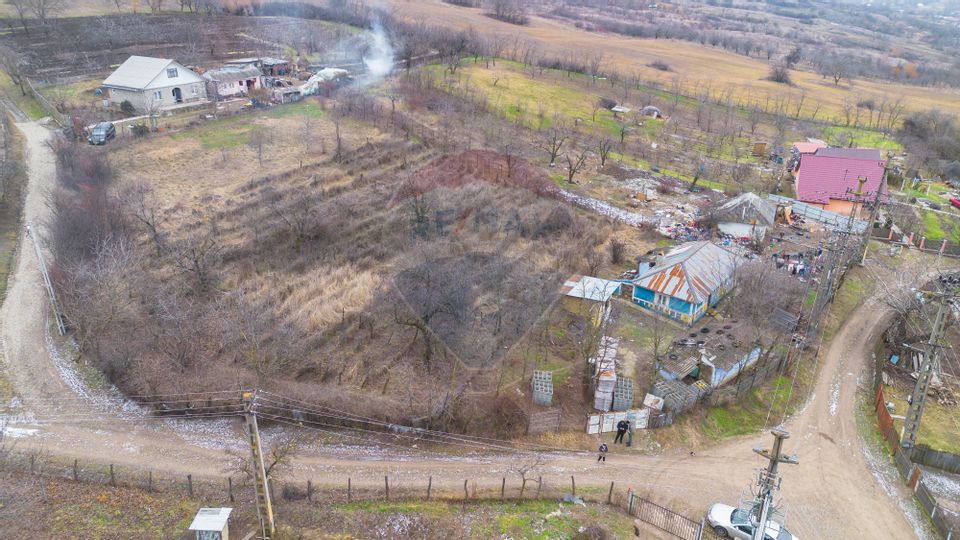 De Vanzare Teren de 2,889 m.p. Comarna 0% Comision