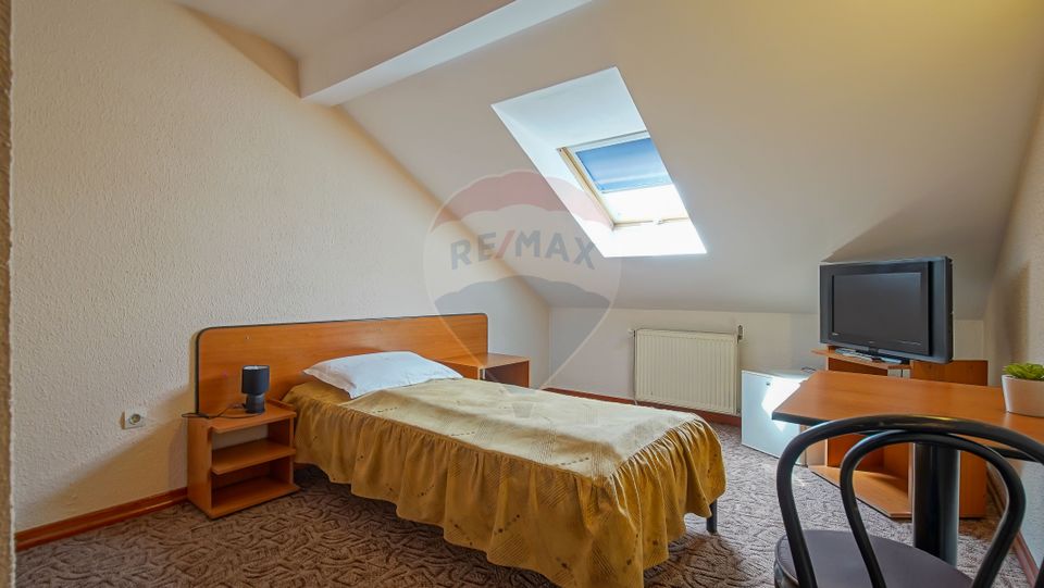 12 room Hotel / Pension for sale, Blumana area