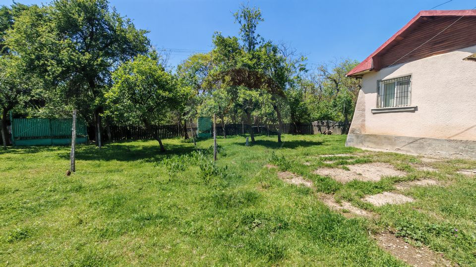 Land 3,864sqm Urlati / Strada Valea Seman