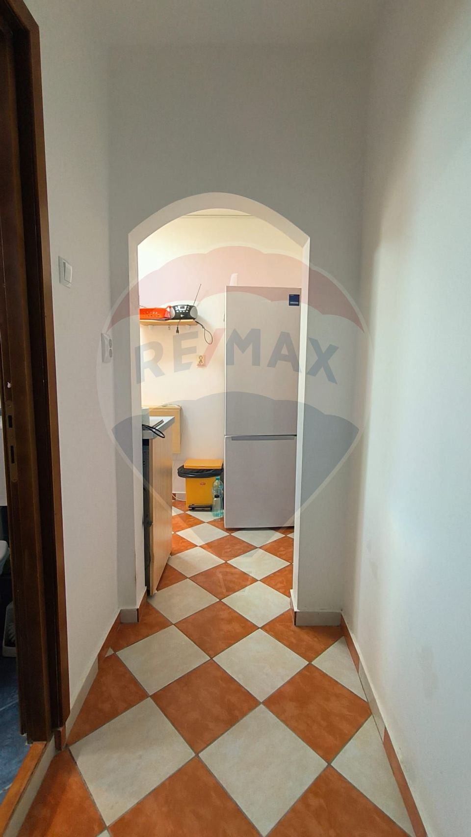 Apartament cu 2 camere de vânzare în zona Port