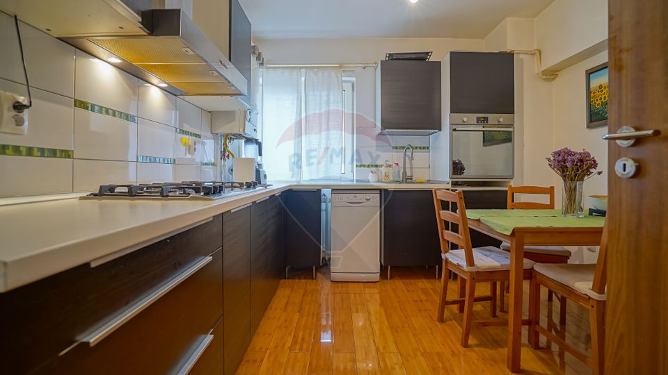 Apartament cu 4 camere, Centrul Civic