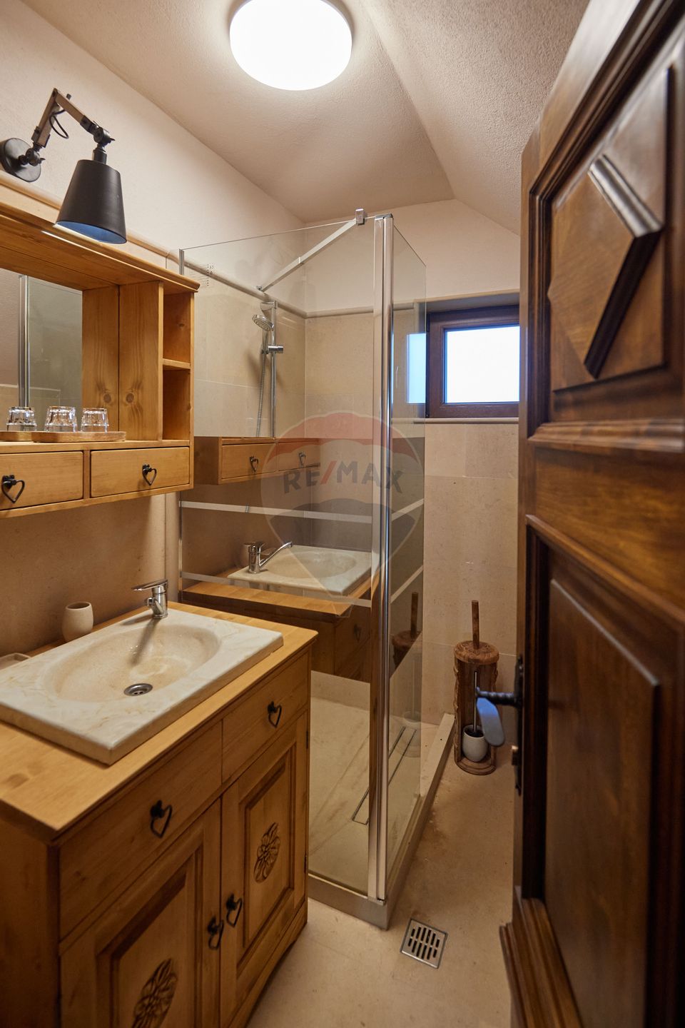 Casa / Vila cu 4 camere de vanzare la doar 30 de minute de Cluj