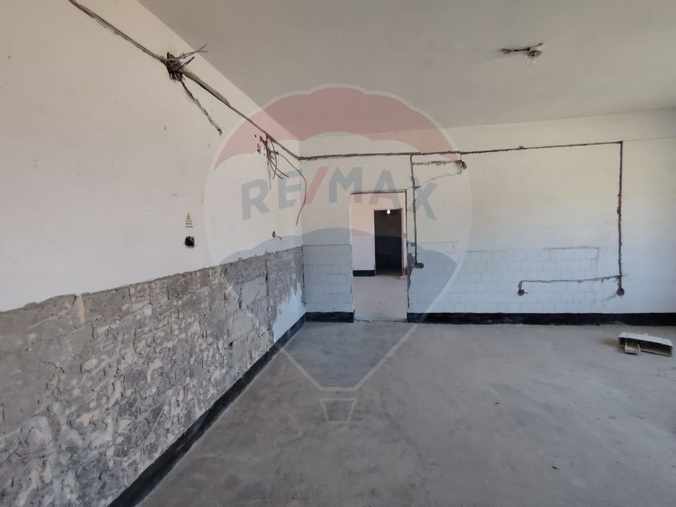 Spațiu de birouri/apartamente de 756m.p. de vânzare