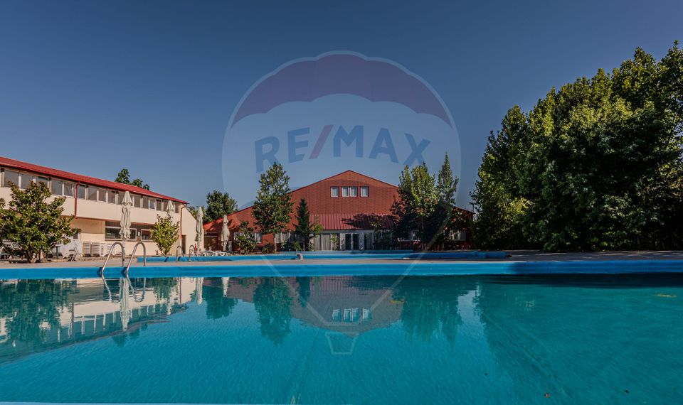 2,500sq.m Commercial Space for sale