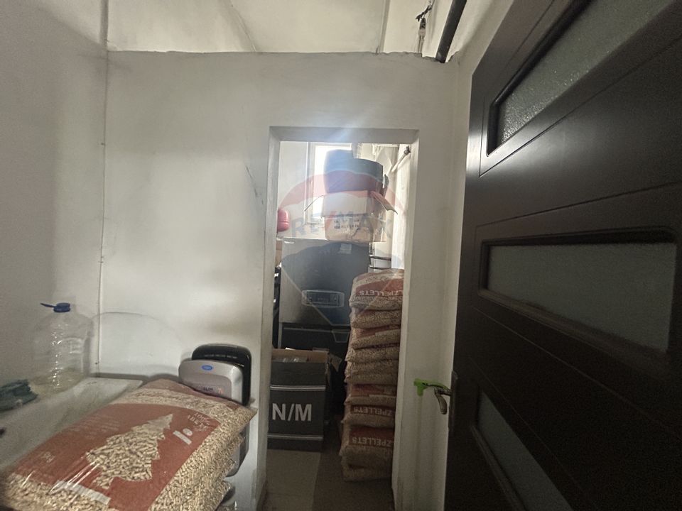 700sq.m Office Space for sale, Sud-Vest area