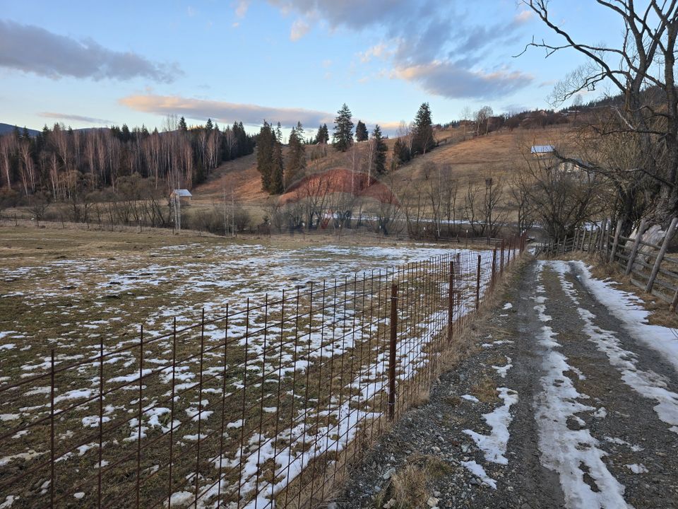 Land 2,000sqm Dorna-Arini / Strada COZANESTI