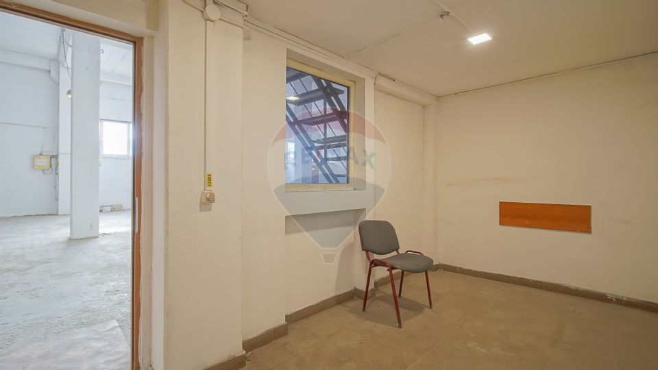 250sq.m Industrial Space for rent, Bartolomeu area