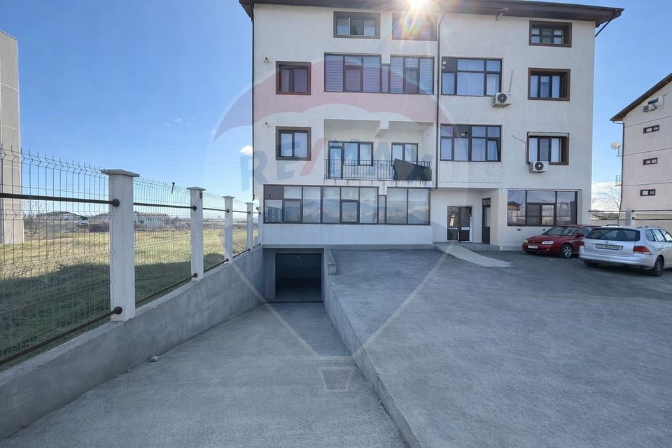 170sq.m Commercial Space for sale