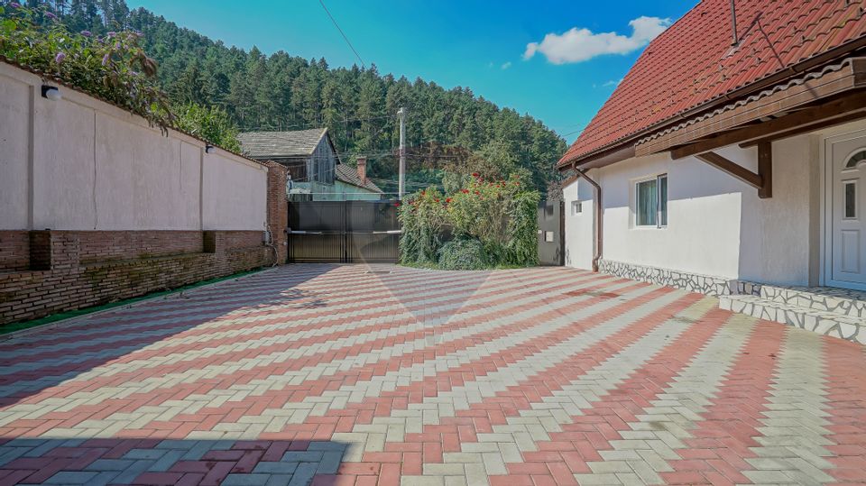 COMISION 0% | Vila 7 Izvoare de închiriat  | cu piscină