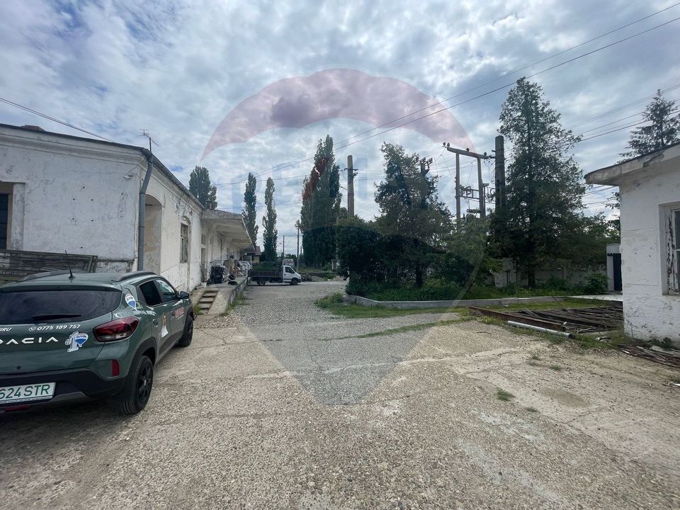 Spațiu industrial de 1,252mp de vânzare