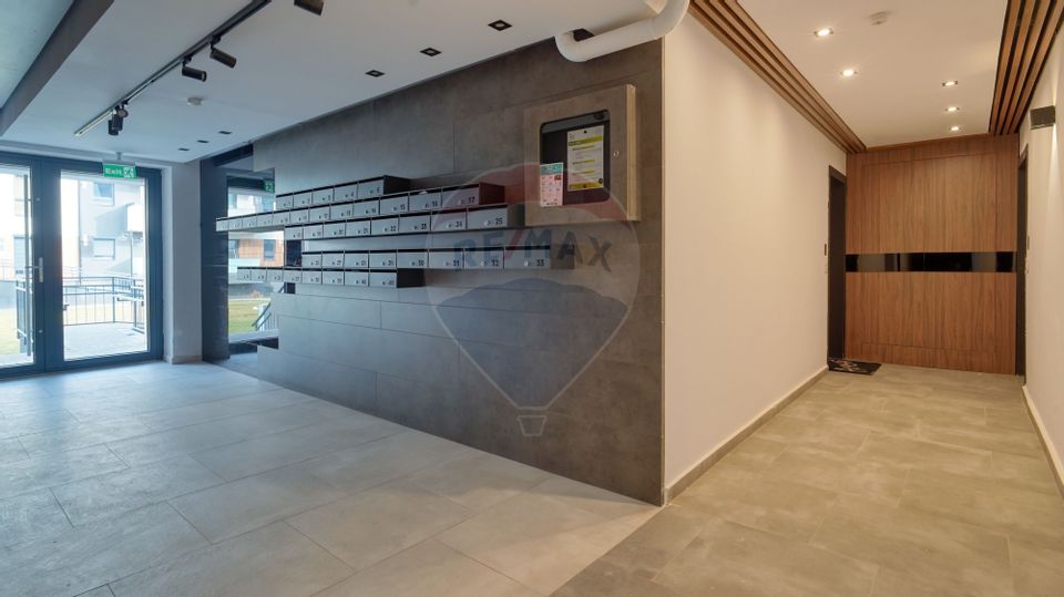 Apartament cu 3 camere de închiriat