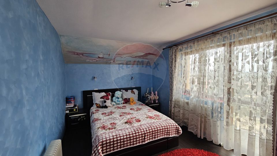 6 room House / Villa for sale