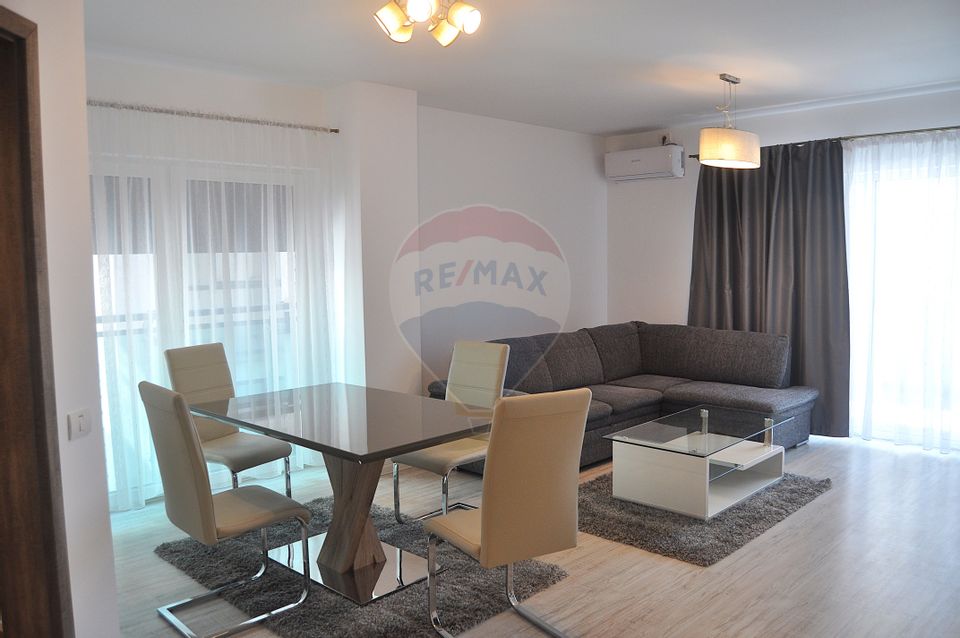 Apartament cu 2 camere de închiriat, Arad Plaza