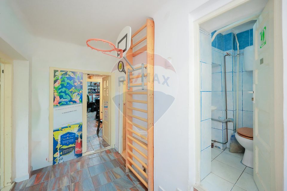 86sq.m Commercial Space for sale, Ultracentral area