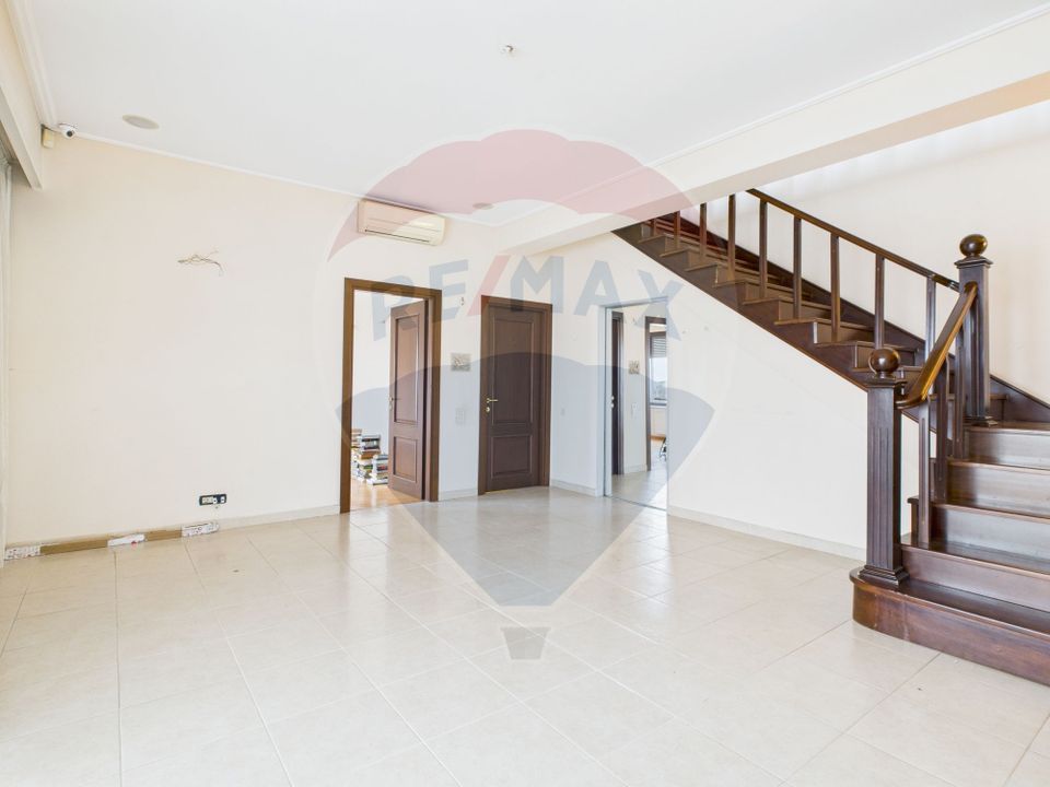 5 room Apartment for sale, Stefan cel Mare area