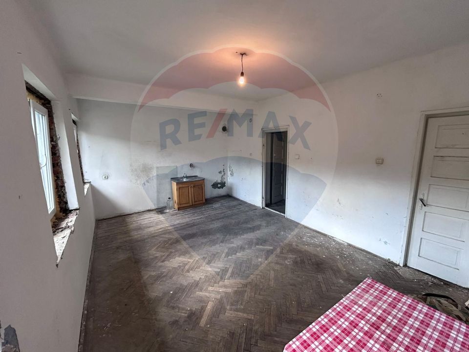 Garsoniera DE VANZARE ideala pentru investitie in Cavnic, jud MM