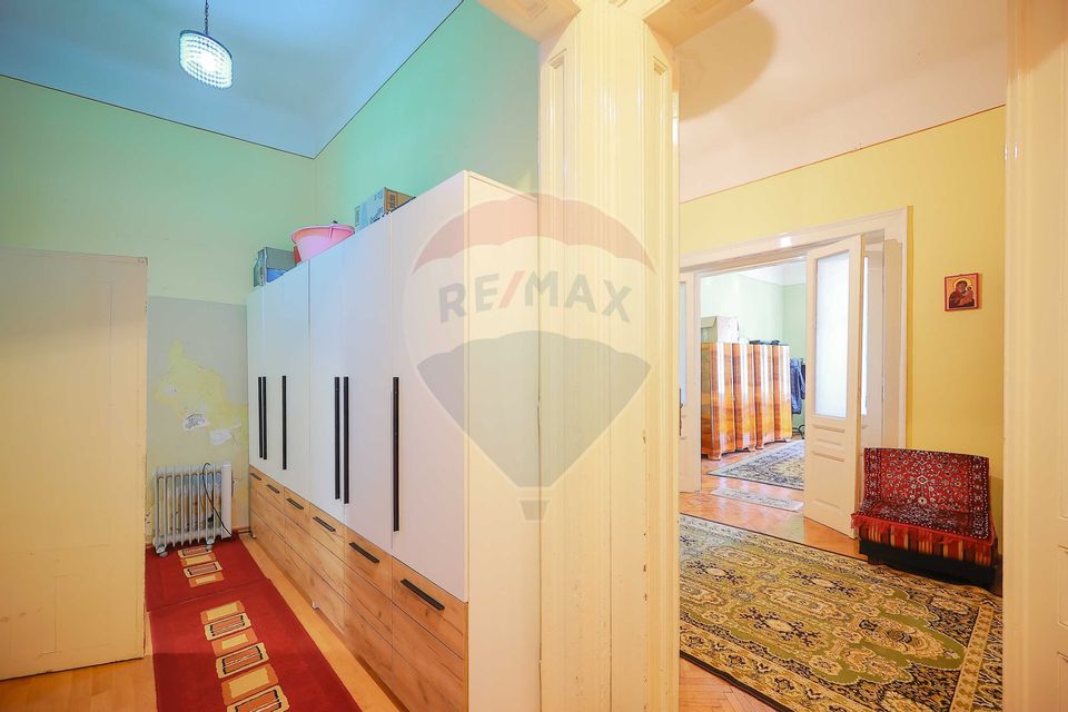 Spațiu ultracentral 171 mp, ideal clinică sau chirii multiple