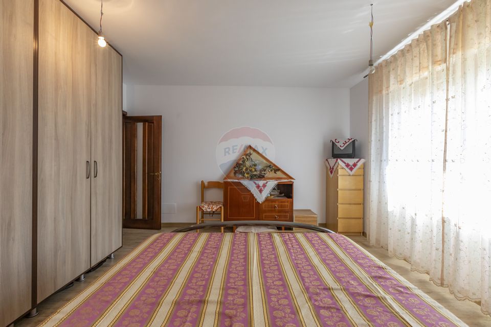 5 room House / Villa for sale