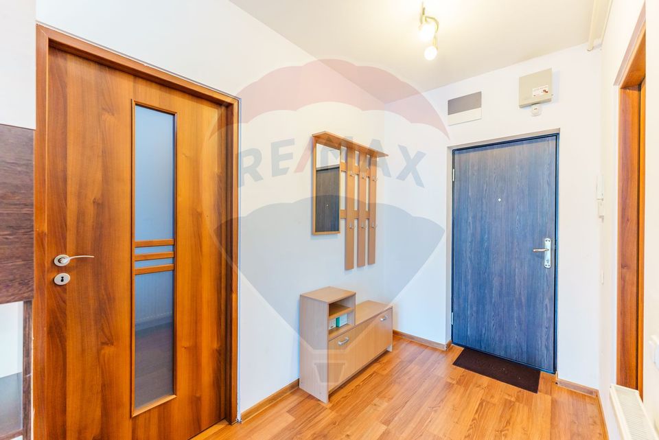 Apartament cu 2 camere de închiriat în zona Intim