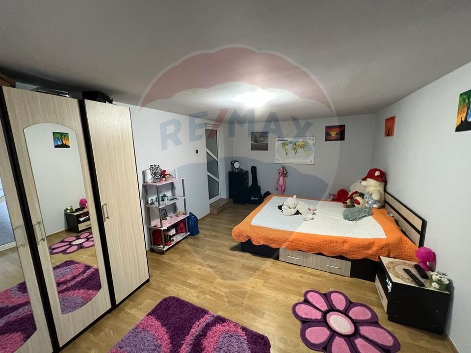 4 room House / Villa for sale