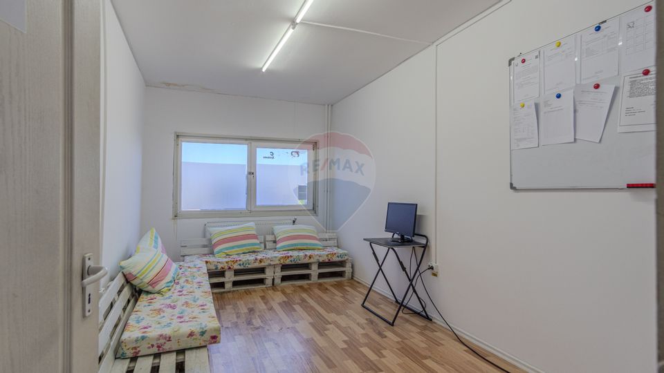 Hala + Spatiu de birouri cu destinatii multiple : Teren 1116 mp