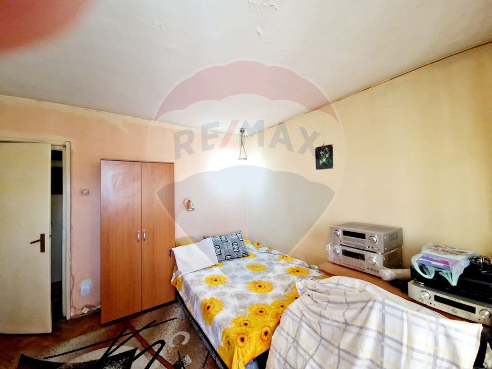 Apartament  2 camere  /  decomandat /  etaj 3 / zona Garii