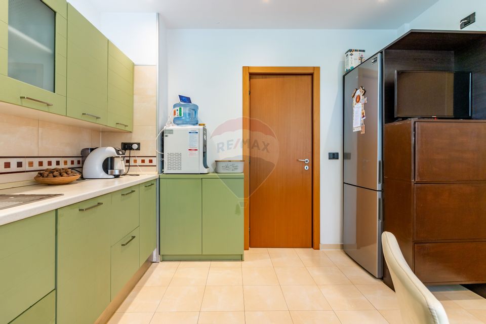 Casă / Vilă in Corbeanca, langa lac, zona exclusivista