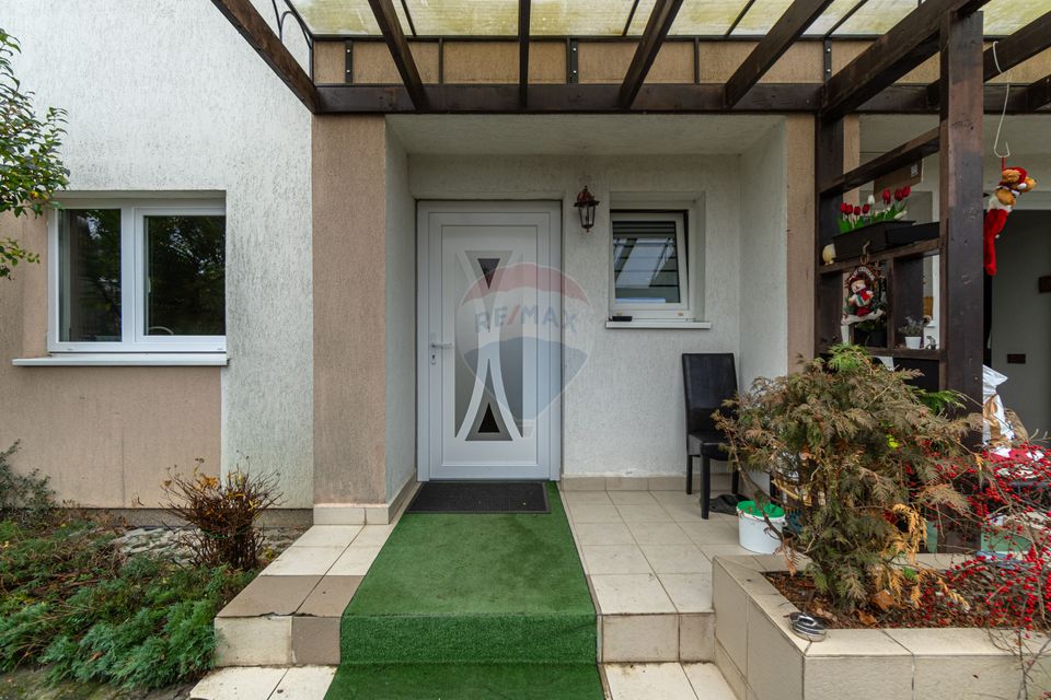 Spacious apartment for rent in Green Valley area - Noua