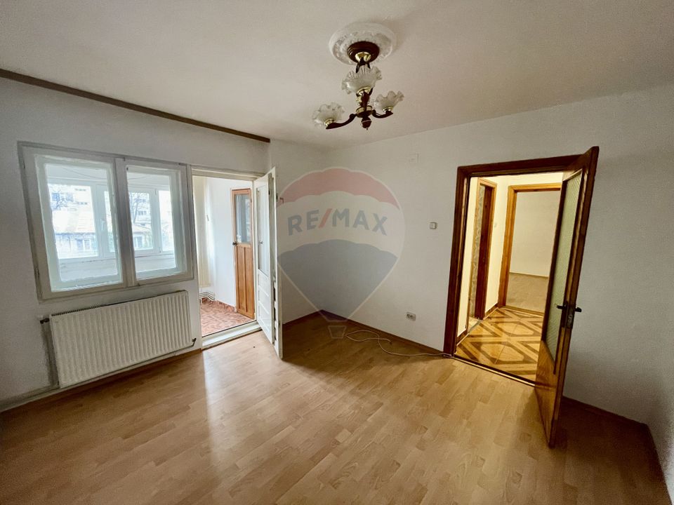 Apartament doua camere etaj 1