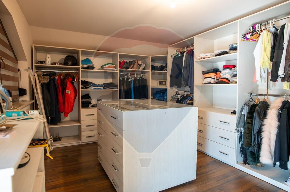 5 room House / Villa for sale