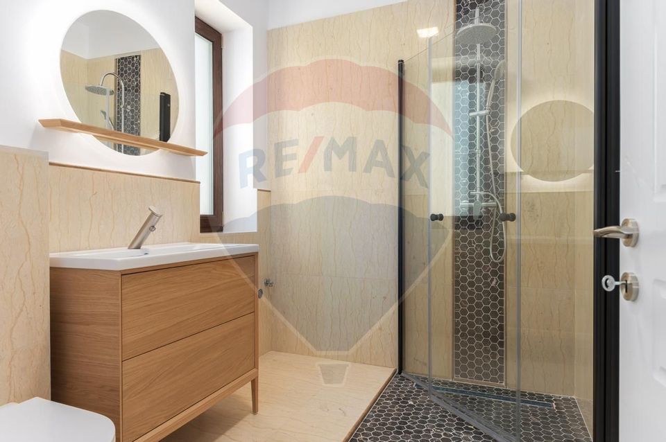 Vilă frumoasa cu 5 camere, 700 mp currte si pompa de caldura - Saftica