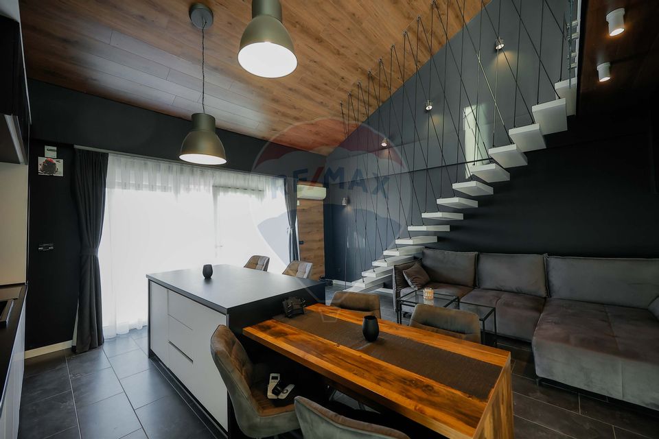 Penthouse tip Loft, 3 camere, pe două niveluri, cu terase de 108 mp