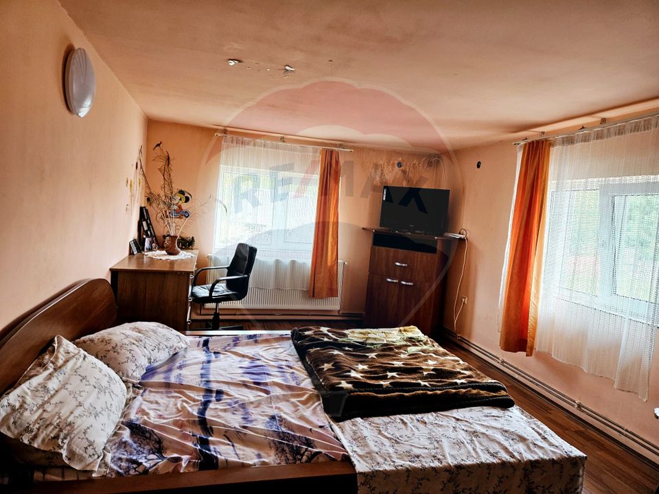 5 room House / Villa for sale