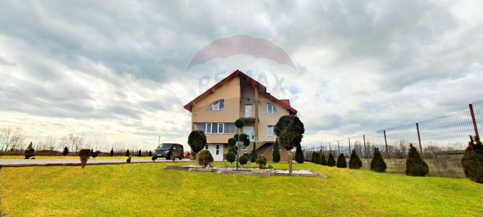 5 room House / Villa for sale