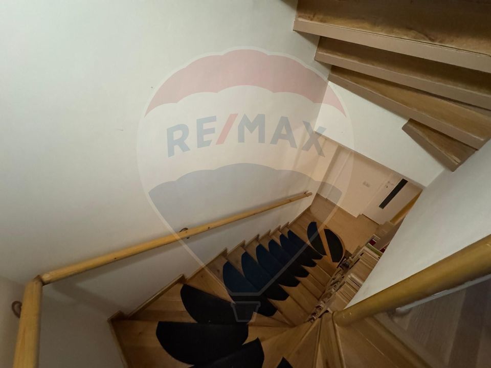 6 room House / Villa for sale, Darmanesti area