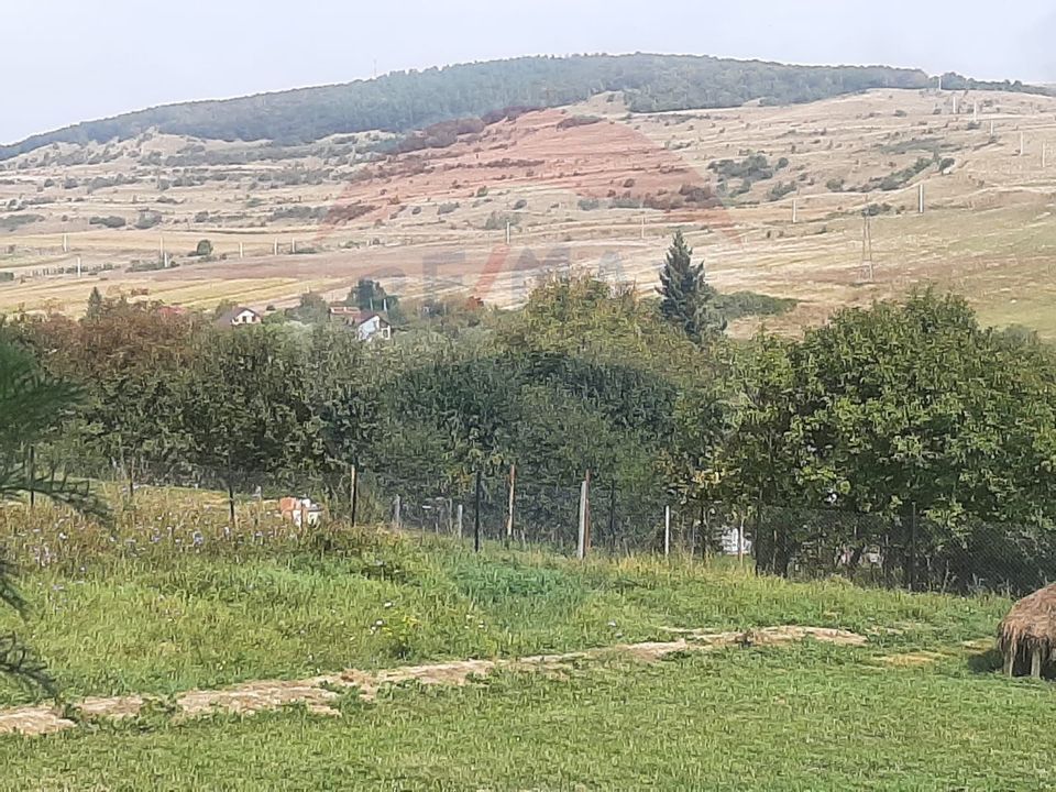 Land 4,111sqm Valcele / Drumul Parauani