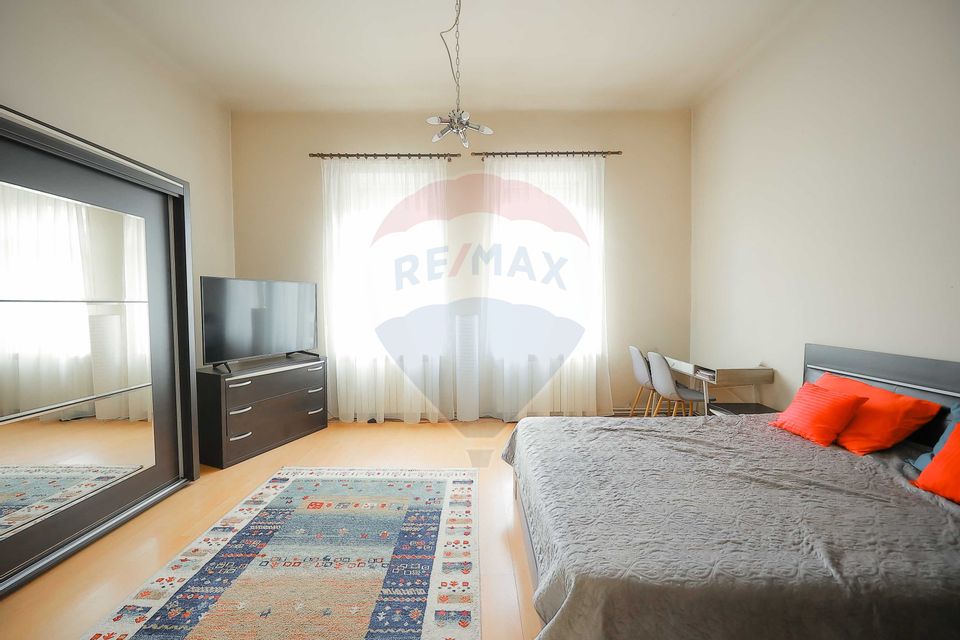 4 room House / Villa for sale, Ultracentral area