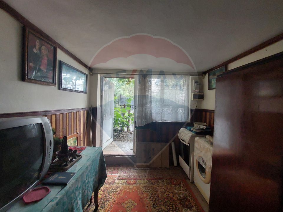 Spatiu comercial de inchiriat Bacau cladire separata