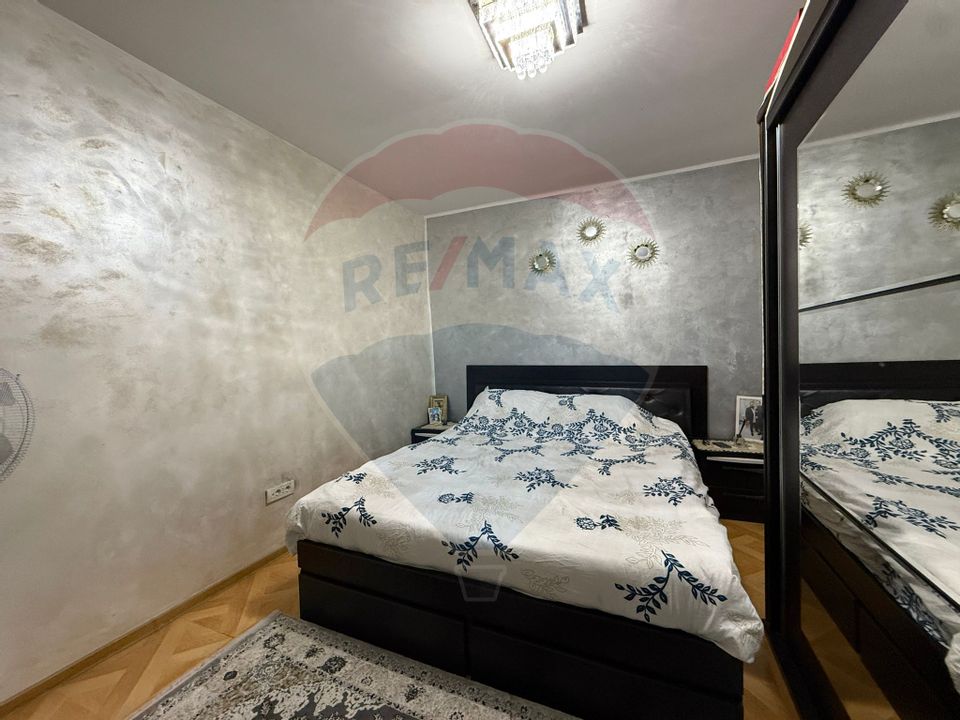 Casă  Vilă cu 4 camere de vânzare în zona Medeea  Constanta