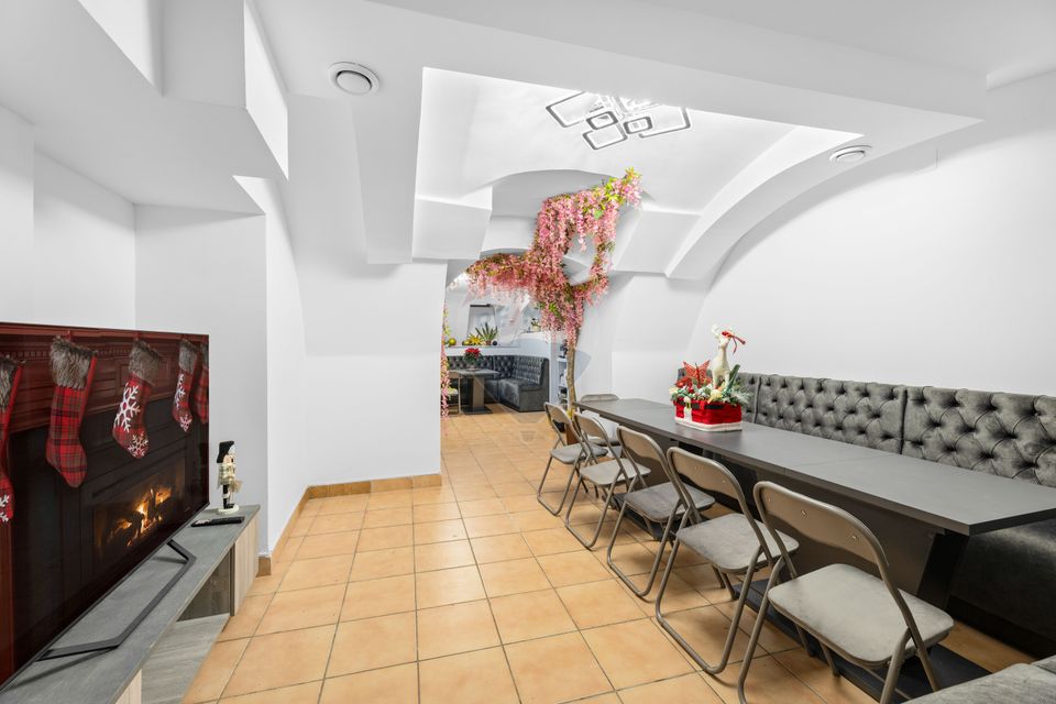 120sq.m Commercial Space for sale, Central area