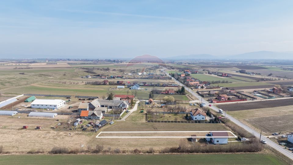 Land 1,000sqm Podu Oltului / Strada Principala