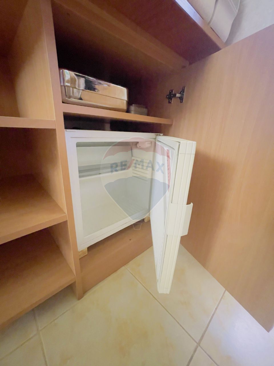 Cabinet somatologic, total echipat/Zona Cantemir