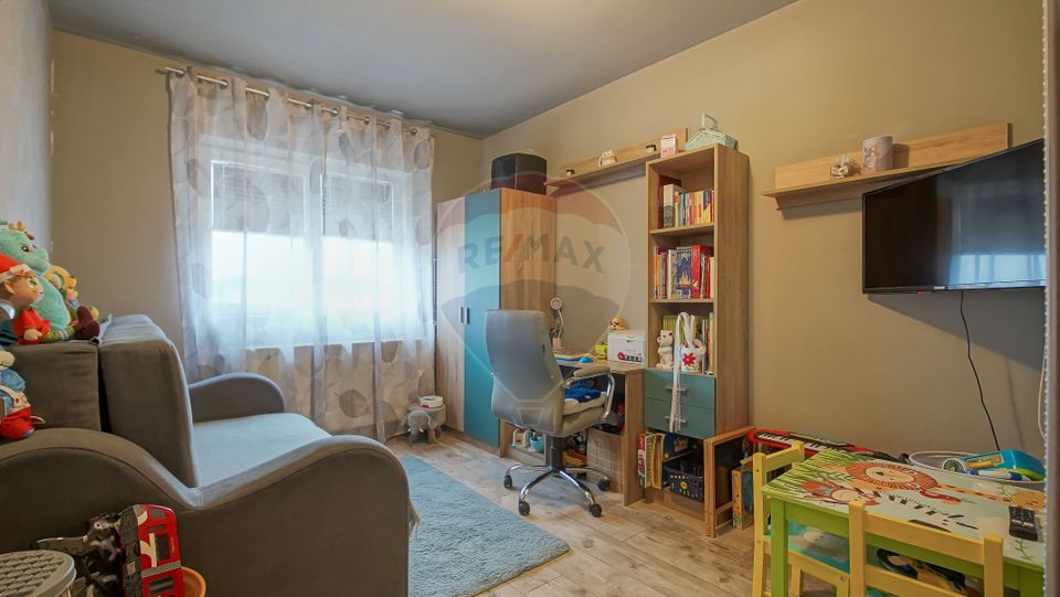 (Rezervat) Apartament cu 3 camere de vânzare, Florilor Râșnov
