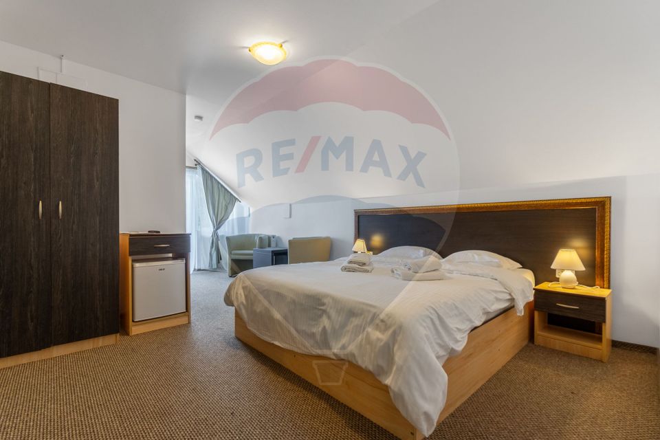 COMISION 0%| Pensiune + Casă de vânzare în Predeal | Business activ |